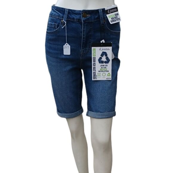 602430.....d.Jeans High Waist Bermuda Shorts Size 6P, W27, 8 1/2"Inseam 9"Rise - Picture 1 of 6